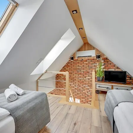Waterlane Penthouse I Pool I Panoramic View Apartment